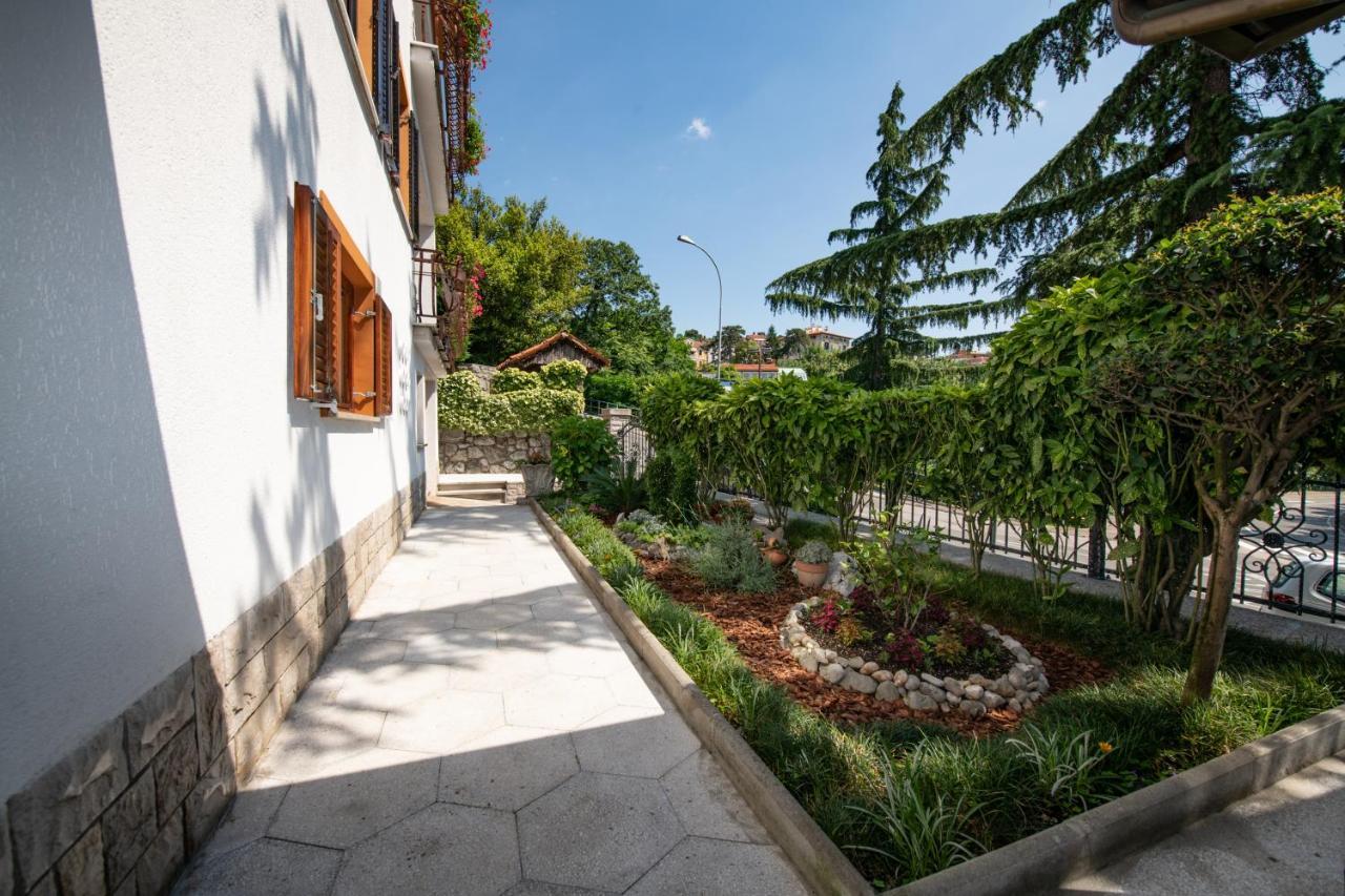 Apartment Amalia Volosko Opatija Luaran gambar